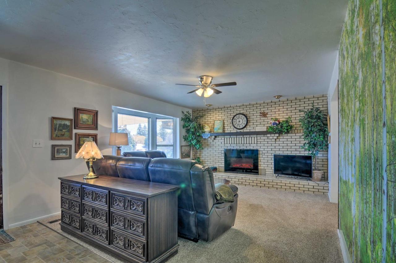 Bryce Canyon Area House With Mountain Views! Tropic Bagian luar foto